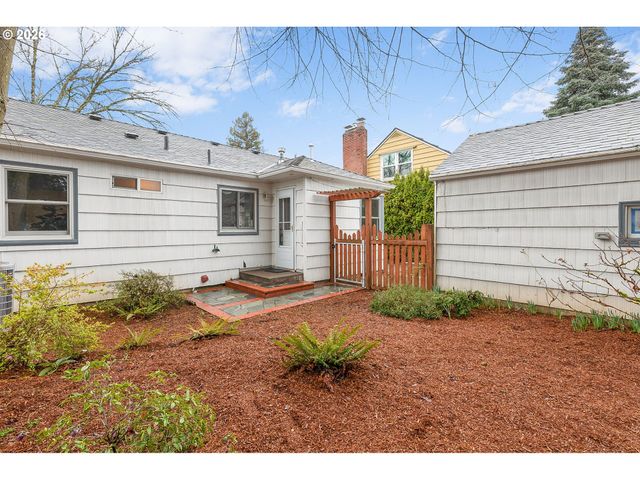 4422 Se 50TH Ave, Portland, OR 97206