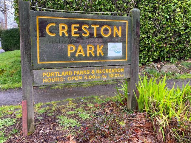 4422 Se 50TH Ave, Portland, OR 97206