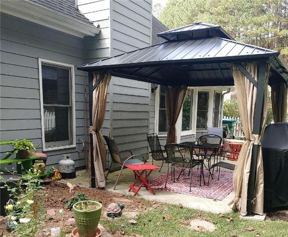 209 Forest Trace, Canton, GA 30115