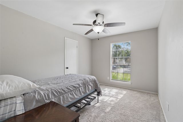 1213 Pin Oak Drive, Denton, TX 76209