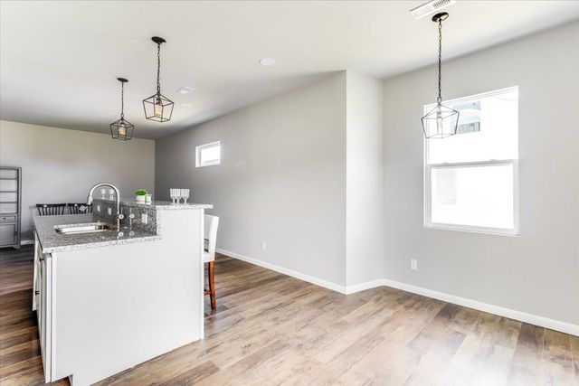 720 N Redbud Ave, Valley Center, KS 67147