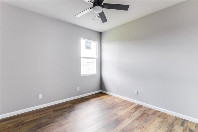 720 N Redbud Ave, Valley Center, KS 67147