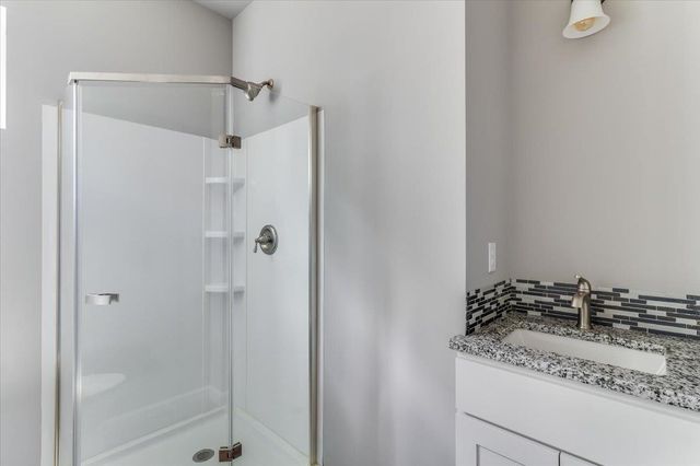 720 N Redbud Ave, Valley Center, KS 67147
