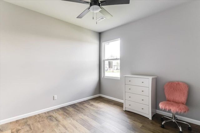 720 N Redbud Ave, Valley Center, KS 67147