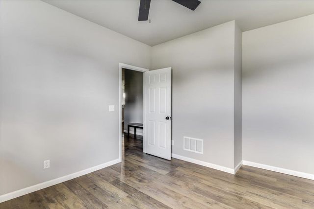 720 N Redbud Ave, Valley Center, KS 67147