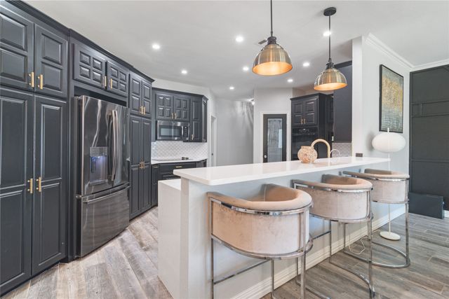 717 Pintail Court, Granbury, TX 76049