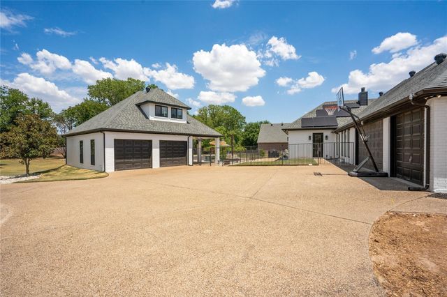 717 Pintail Court, Granbury, TX 76049
