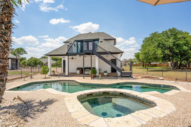 717 Pintail Court, Granbury, TX 76049