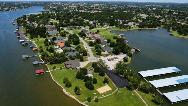 717 Pintail Court, Granbury, TX 76049