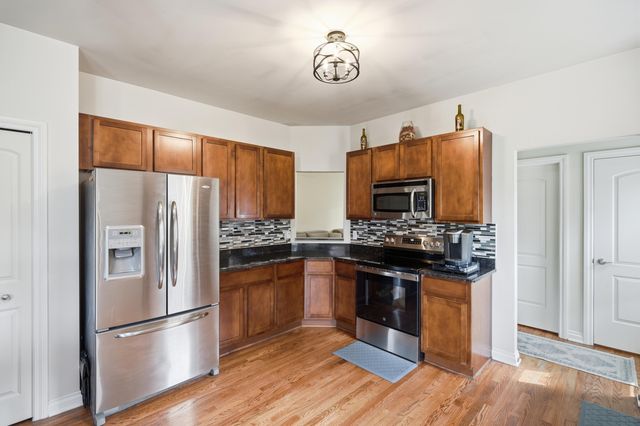 50002 Jackson Lane, Canton, MI 48188