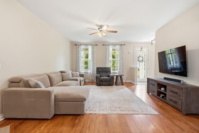50002 Jackson Lane, Canton, MI 48188