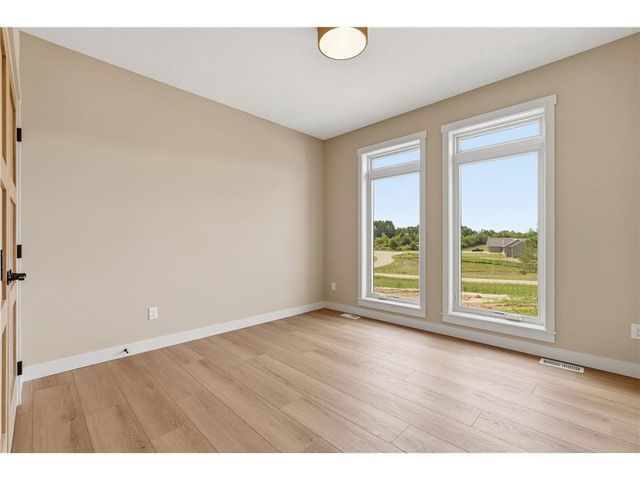 538 Chapman Hills Court, Hudson, WI 54016