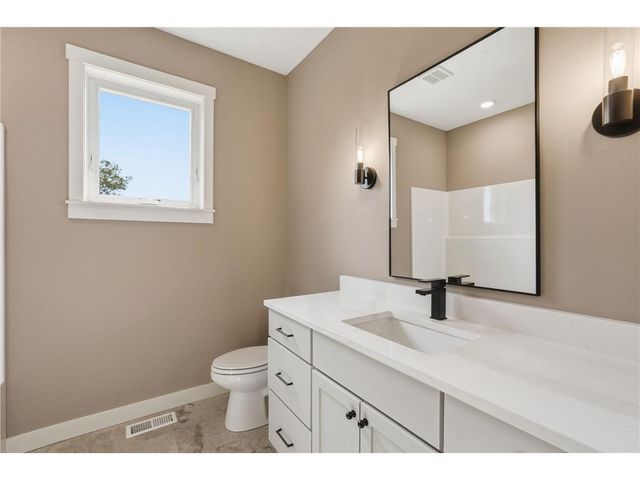 538 Chapman Hills Court, Hudson, WI 54016