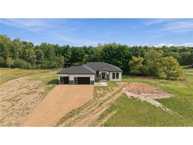 538 Chapman Hills Court, Hudson, WI 54016