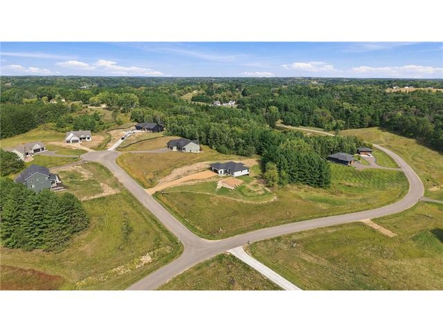 538 Chapman Hills Court, Hudson, WI 54016