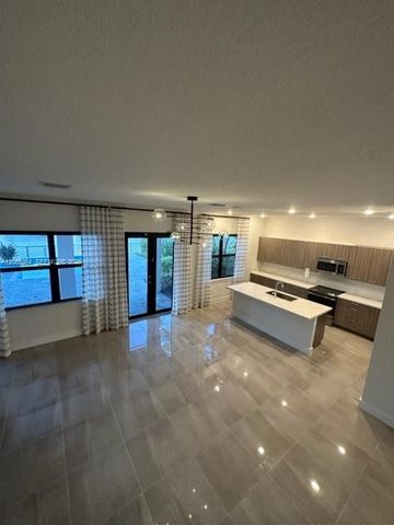 17521 SW 43rd Street 17521, Miramar, FL 33029