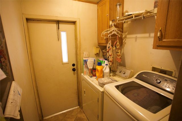 25346 Village Drive, New Caney, TX 77357