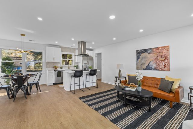 104 Lily Place, Summerville, SC 29483