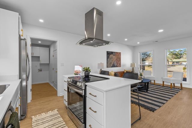 104 Lily Place, Summerville, SC 29483