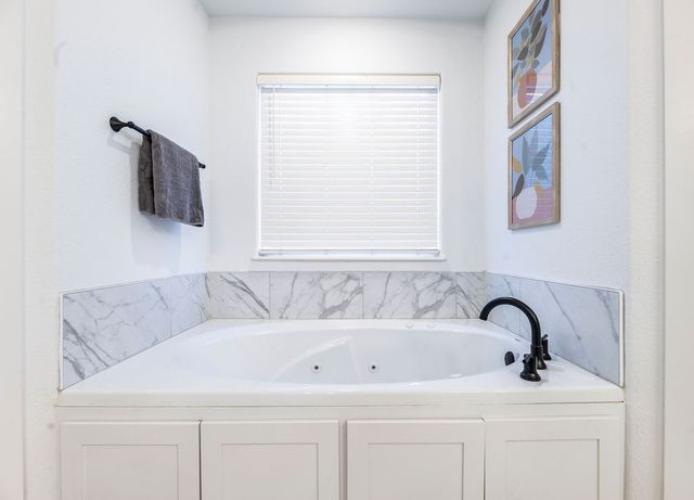 4396 W Newton Avenue, Fayetteville, AR 72704