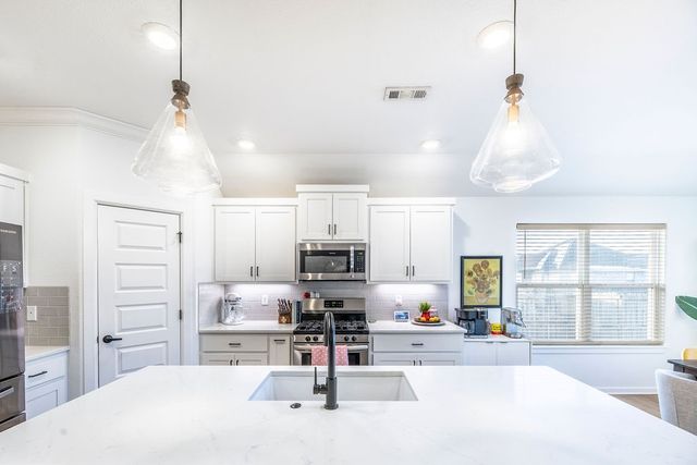 4396 W Newton Avenue, Fayetteville, AR 72704