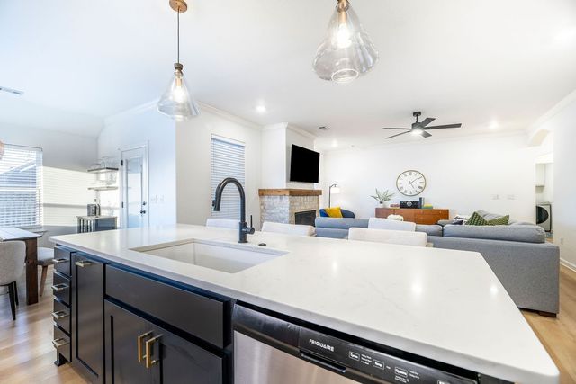 4396 W Newton Avenue, Fayetteville, AR 72704