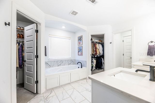 4396 W Newton Avenue, Fayetteville, AR 72704