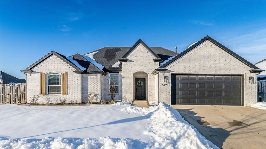 4396 W Newton Avenue, Fayetteville, AR 72704