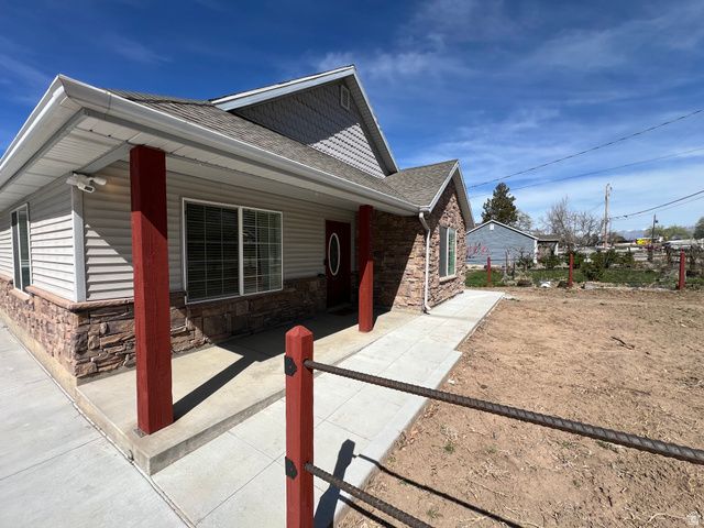 5701 S 2700 W, Roy, UT 84067