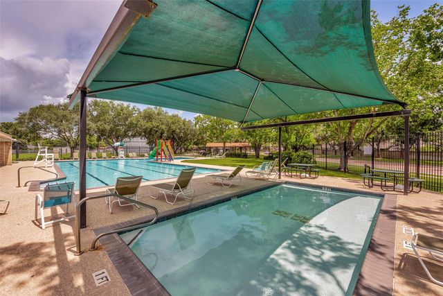 2779 Forest Point Drive, League City, TX 77573