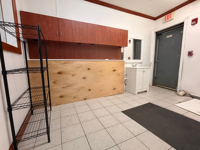 1299 Broadway, Somerville, MA 02145