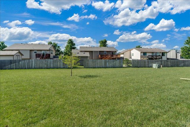 840 E Winding Ln Ct, Derby, KS 67037