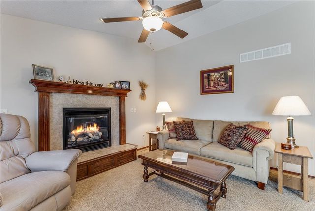 840 E Winding Ln Ct, Derby, KS 67037