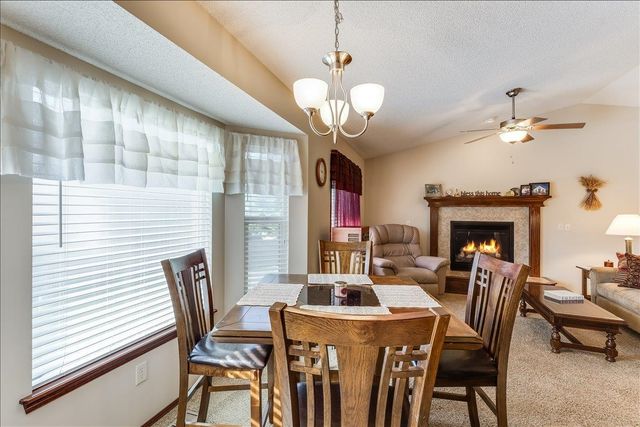 840 E Winding Ln Ct, Derby, KS 67037