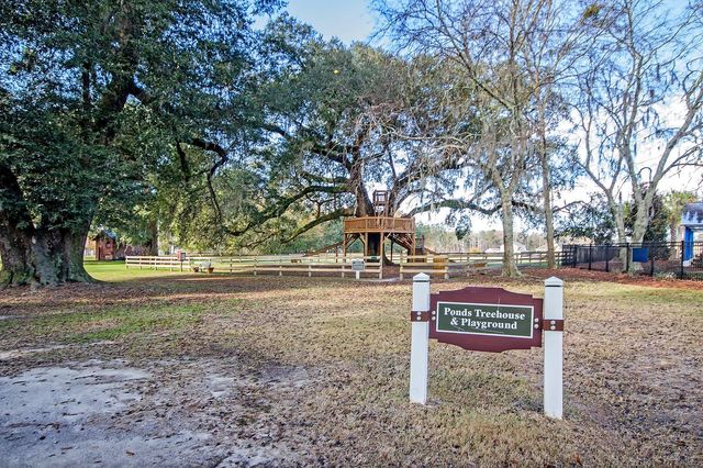 105 Trumpet Vine Drive, Summerville, SC 29483