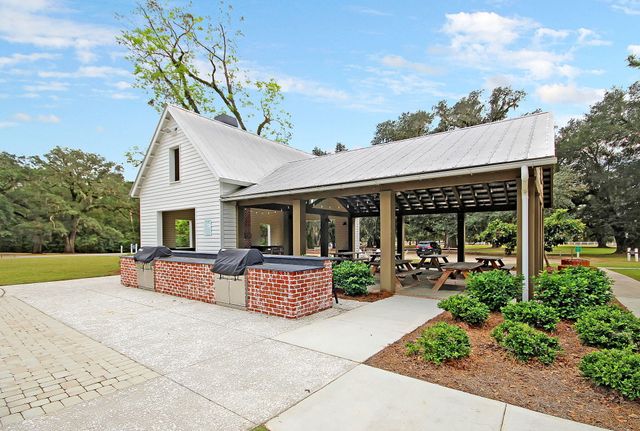 105 Trumpet Vine Drive, Summerville, SC 29483