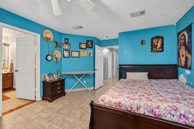 10453 Aldine Westfield Road, Houston, TX 77093