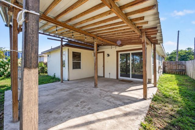 10453 Aldine Westfield Road, Houston, TX 77093