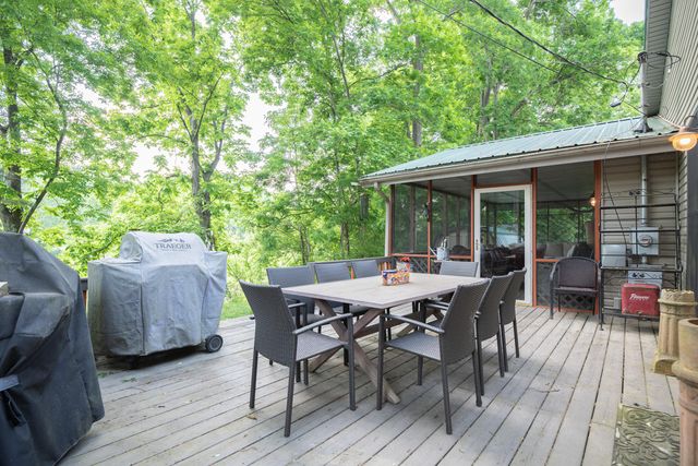 1145 Hillandale Road, Sanders, KY 41083