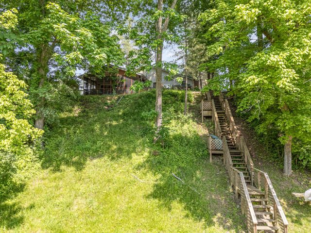 1145 Hillandale Road, Sanders, KY 41083