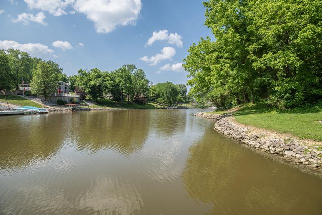 1145 Hillandale Road, Sanders, KY 41083