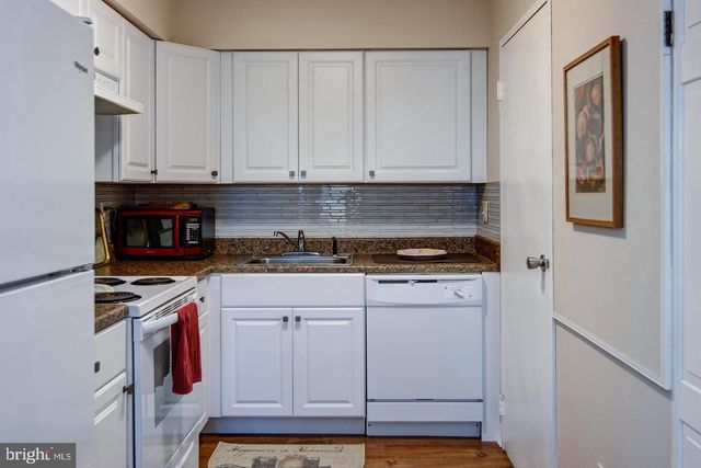 1013 HARBOUR DR, Palmyra, NJ 08065