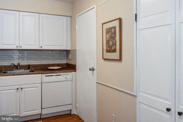 1013 HARBOUR DR, Palmyra, NJ 08065
