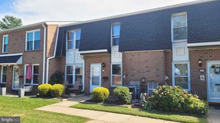 1013 HARBOUR DR, Palmyra, NJ 08065