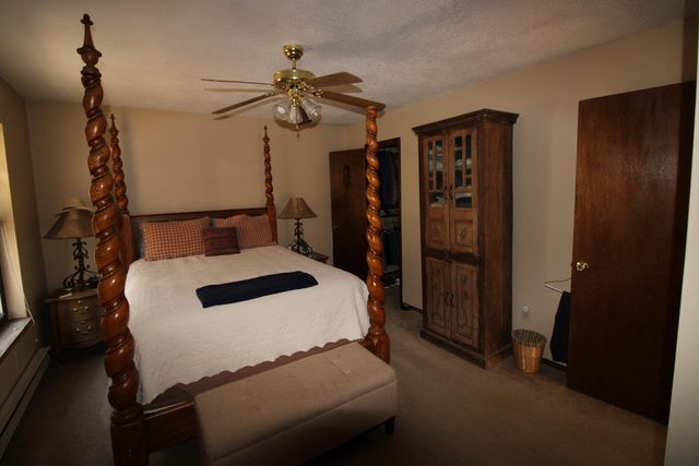 3 Oak Place, Cedar Crest, NM 87008