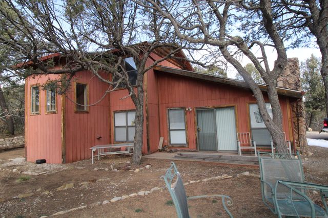 3 Oak Place, Cedar Crest, NM 87008