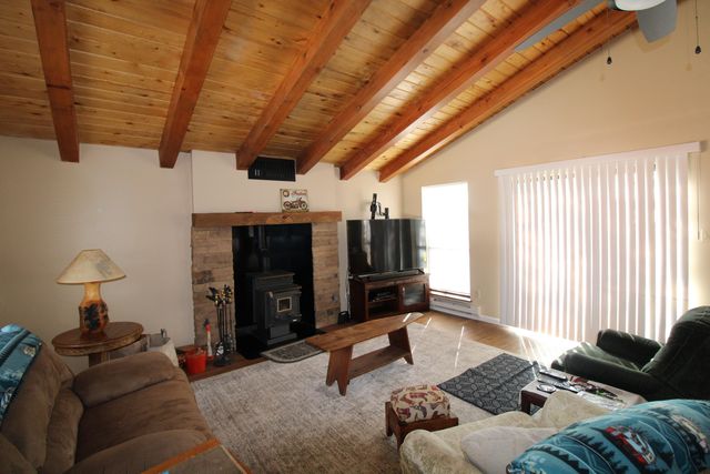 3 Oak Place, Cedar Crest, NM 87008