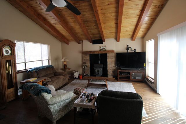 3 Oak Place, Cedar Crest, NM 87008