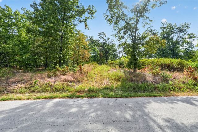 27 Cromarty Drive, Bella Vista, AR 72715