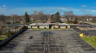 16989 Farmington Road, Livonia, MI 48154